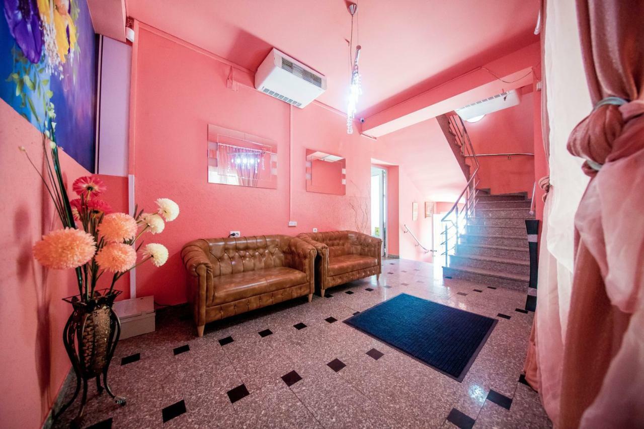 Hotel Darosy อาราด ภายนอก รูปภาพ