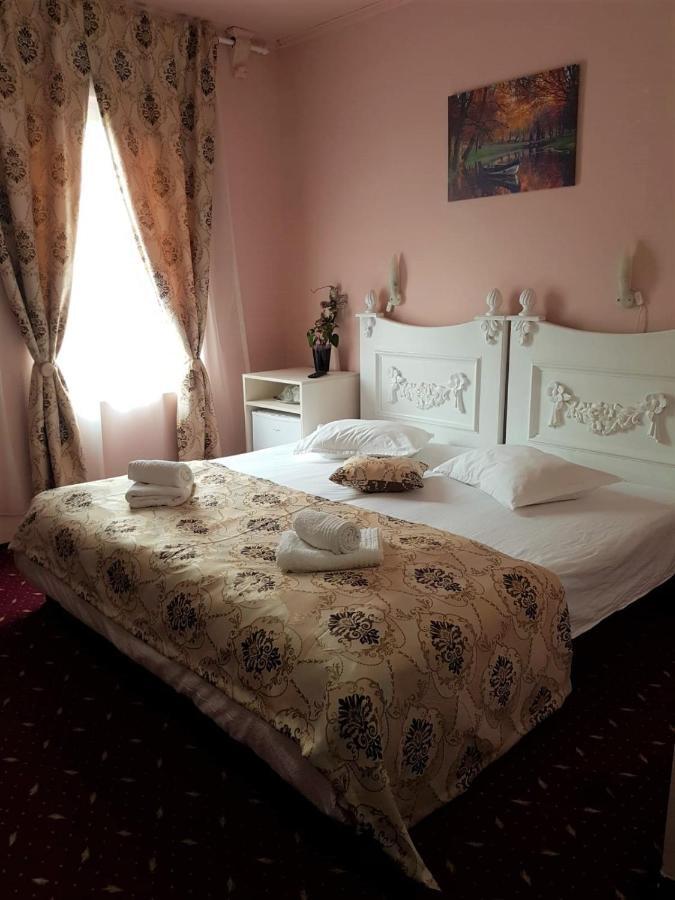 Hotel Darosy อาราด ภายนอก รูปภาพ