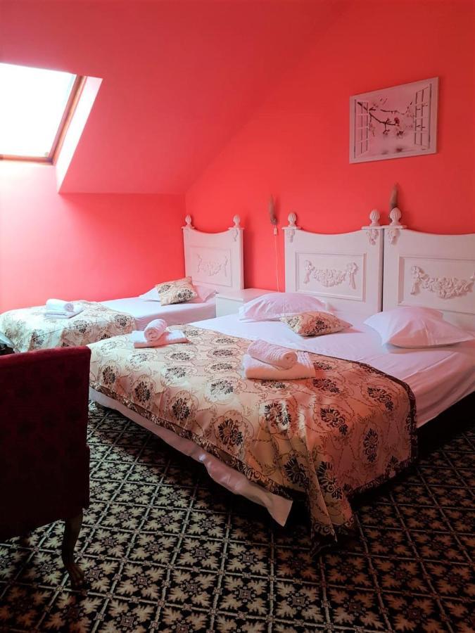Hotel Darosy อาราด ภายนอก รูปภาพ