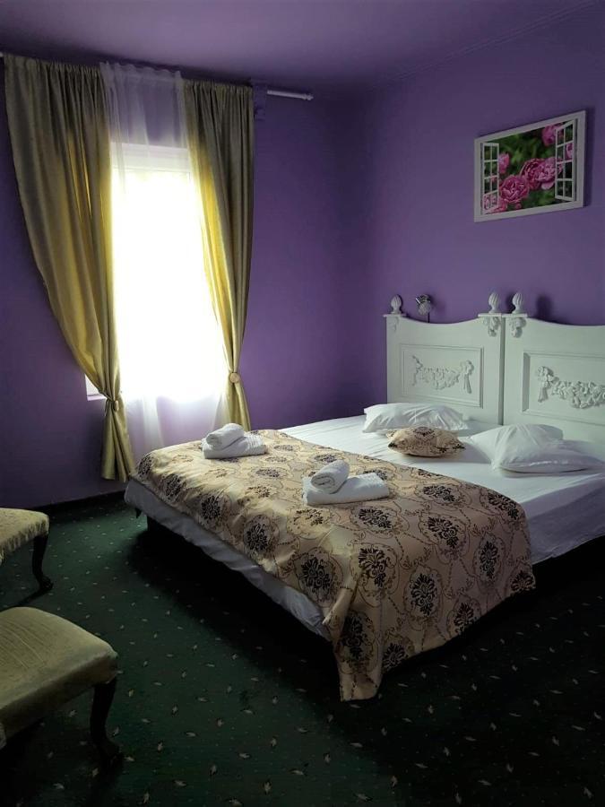 Hotel Darosy อาราด ภายนอก รูปภาพ