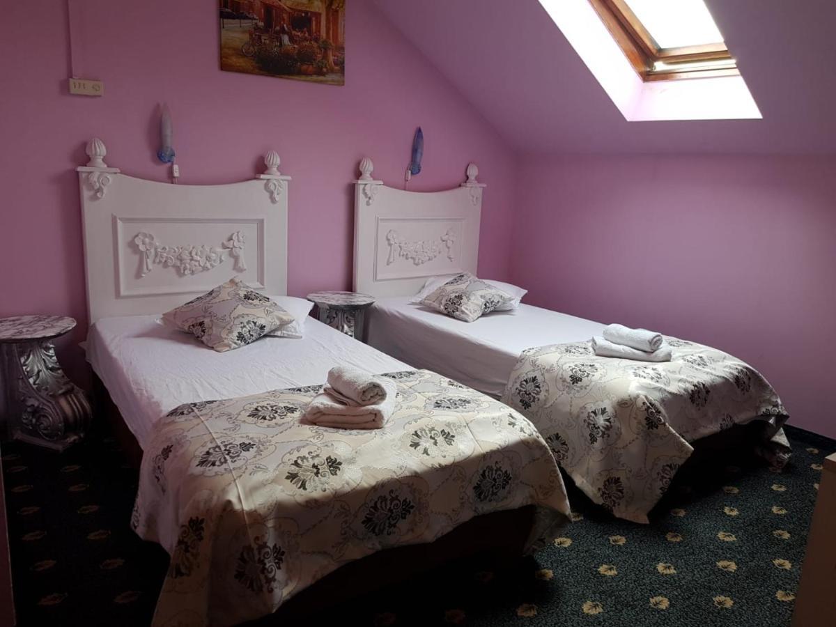Hotel Darosy อาราด ภายนอก รูปภาพ